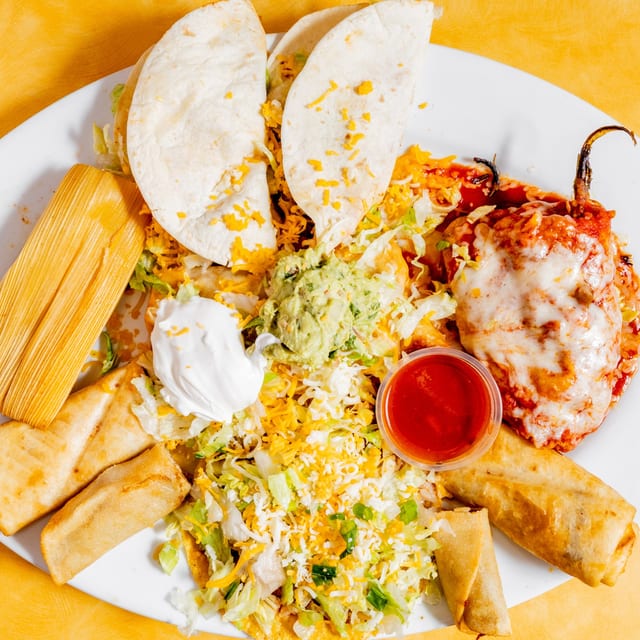 El Tenampa "Fiesta" Platter.